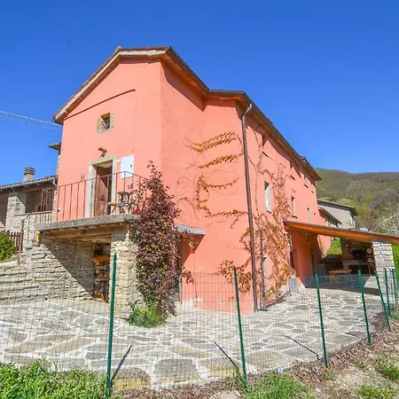 3 Bedroom Pet Friendly In